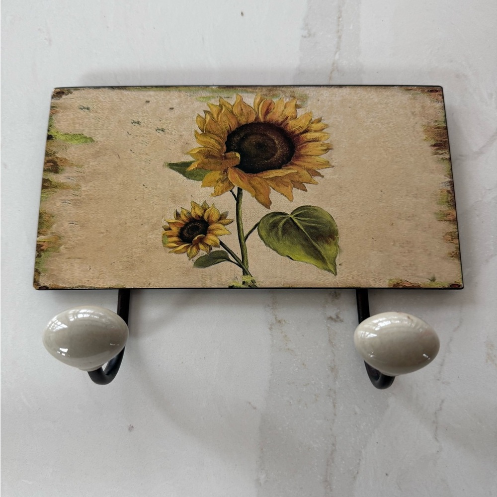 Sunflower Wall Hook with Cream ceramic hooks